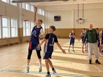 image00004_0-350x263